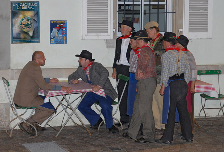 Claus Tröger: DON CAMILLO & PEPPONE