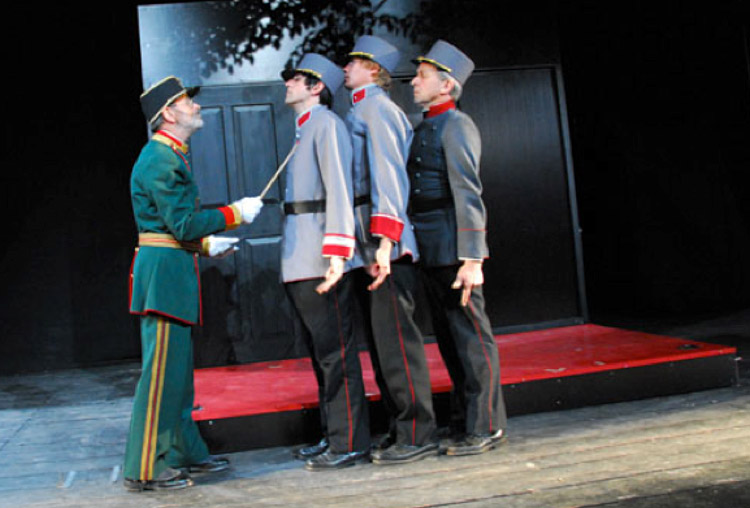 Claus Tröger: DIE ABENTEUER DES BRAVEN SOLDATEN SCHWEJK