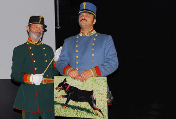 Claus Tröger: DIE ABENTEUER DES BRAVEN SOLDATEN SCHWEJK